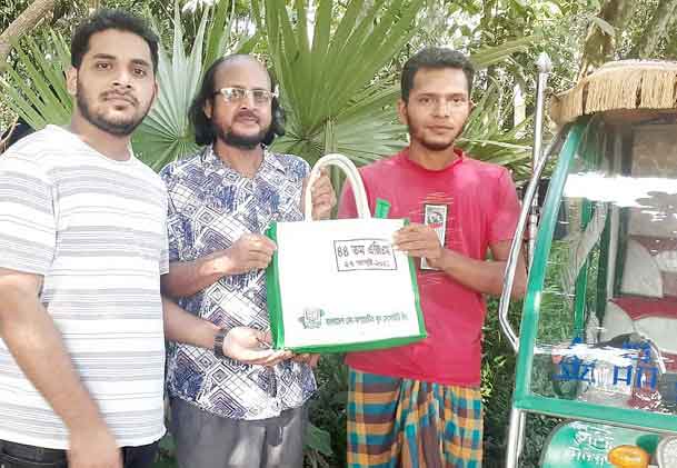 কিশোরগঞ্জের অটো ড্রাইভার হানিফ এবং আমি