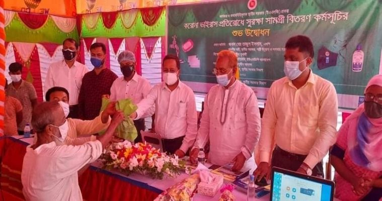 ফরিদপুরে করোনা সুরক্ষা সামগ্রী বিতরণ উদ্বোধন করলেন জেলা প্রশাসক