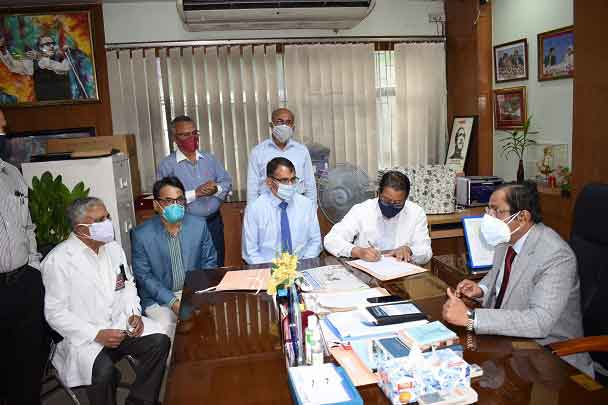 দ্বিতীয় মেয়াদে বিএসএমএমইউ’র কোষাধ্যক্ষের দায়িত্বে অধ্যাপক ডা.আতিকুর