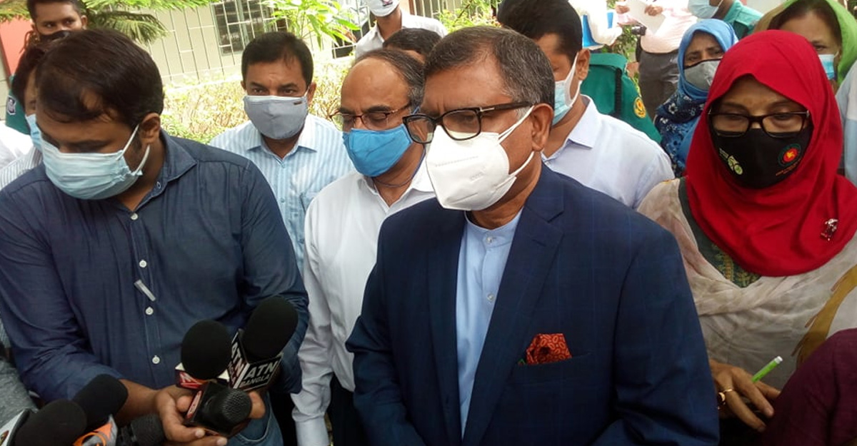 ১৮ বছরের নিচে শিক্ষার্থীদের ফাইজার-মডার্নার টিকা দেওয়ার পরিকল্পনা