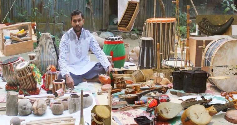 গোপালগঞ্জের বাপী ৬৫ ধরনের বাদ্যযন্ত্রের কারিগর