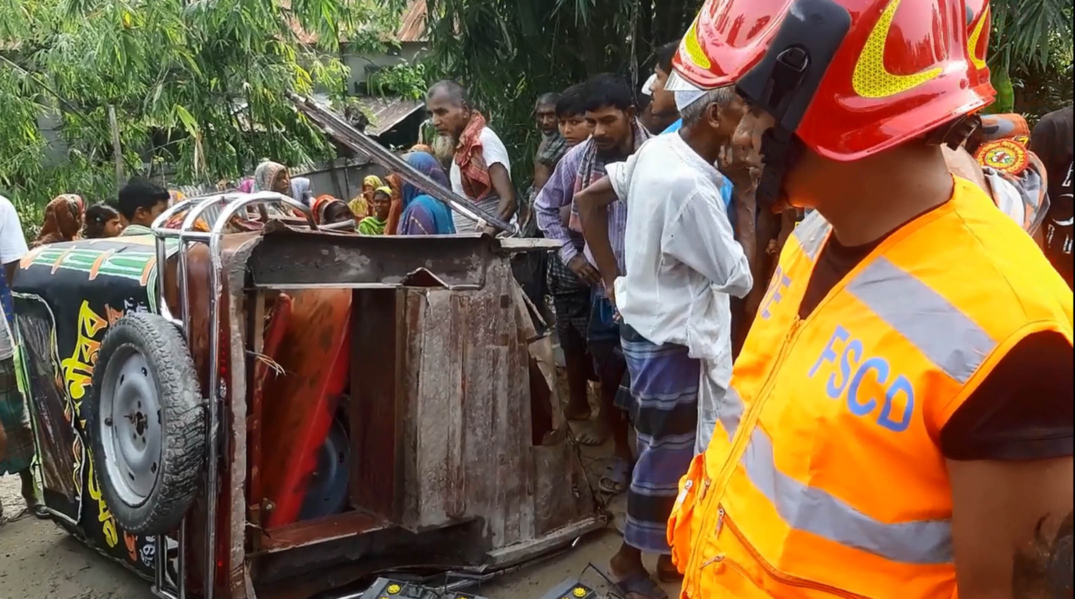 কুড়িগ্রামে সড়ক দুর্ঘটনায় ৩ জন নিহত