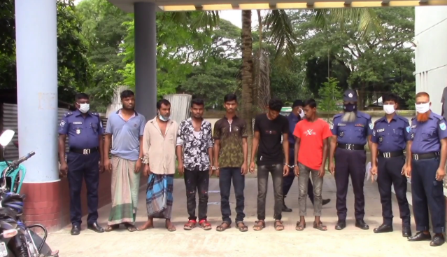 ফরিদপুরে ৬ ডাকাত ও ১ মাদক ব্যবসায়ী আটক