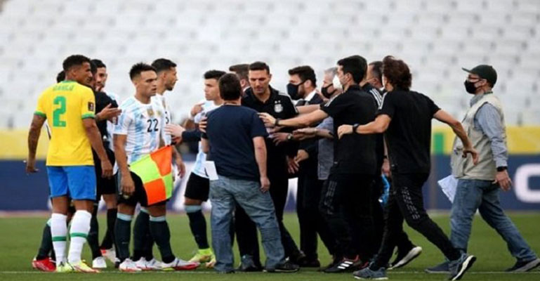 ৮ ব্রাজিলিয়ান ফুটবলারকে নিষিদ্ধ করেছে ফিফা