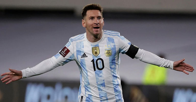 হ্যাটট্রিক করে আর্জেন্টিনাকে জেতালেন মেসি