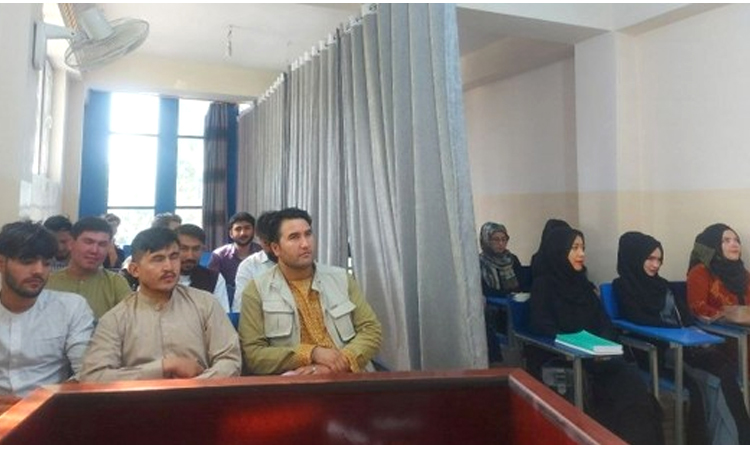 আফগানিস্তানে সহশিক্ষা নয়, কী পড়ানো হচ্ছে, তা–ও পর্যালোচনা করবে তালেবান