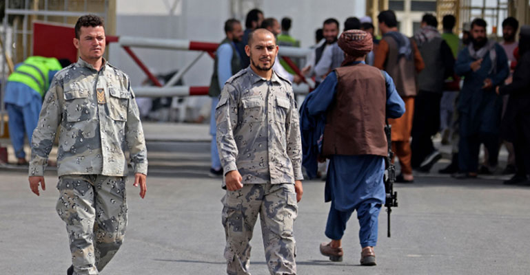 তালেবানের অধীনে কাজে ফিরল আফগান পুলিশ