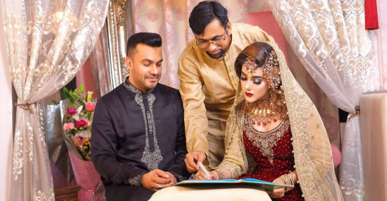 বিয়ে করলেন মাহি