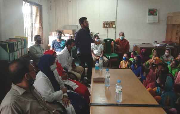 গার্মেন্টস শ্রমিকদের স্বাস্থ্যবীমা বিষয়ক ক্যাম্পেইন অনুষ্ঠিত