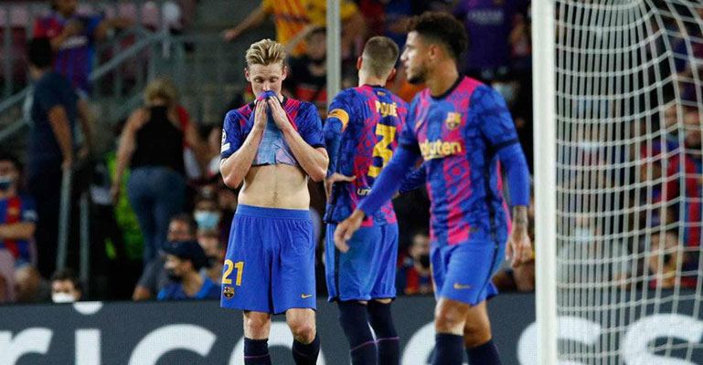 বায়ার্নের কাছে বিধ্বস্ত বার্সেলোনা