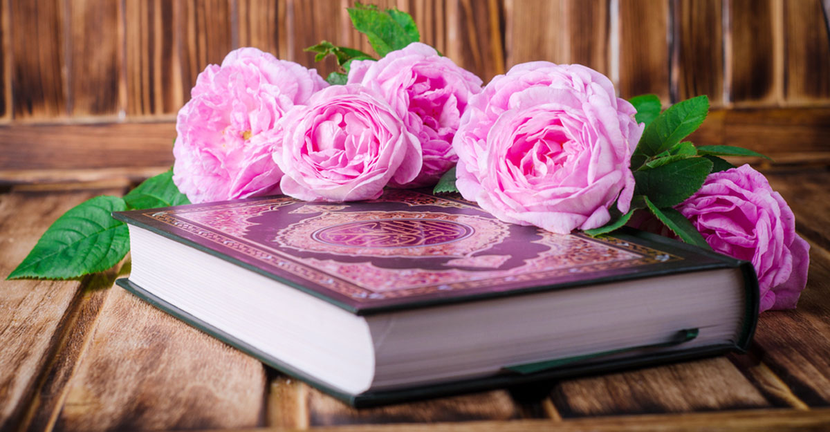 ফেরেশতারা যাদের জন্য দোয়া করেন