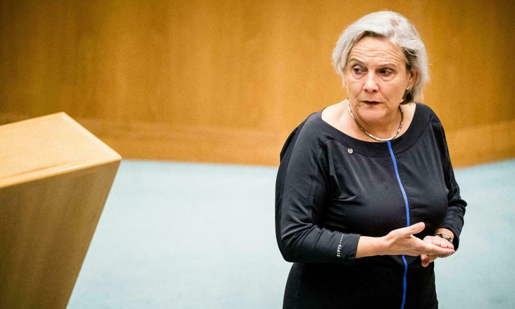 আফগান ইস্যু: ডাচ পররাষ্ট্রমন্ত্রীর পর প্রতিরক্ষামন্ত্রীর পদত্যাগ