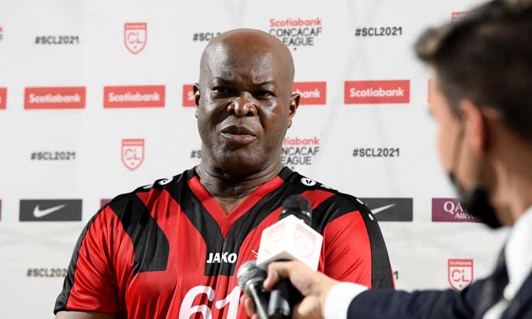 ৬০ বছর বয়সে আন্তর্জাতিক ফুটবল খেলে রেকর্ড গড়ল ভাইস-প্রেসিডেন্ট