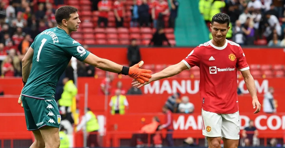 গোলরক্ষক মার্টিনেজের নৈপুণ্যে ম্যান ইউকে হারাল ভিলা