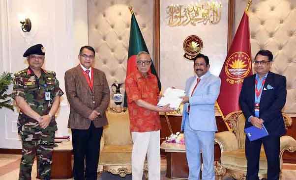 বিএসএমএমইউ’কে আন্তর্জাতিক মান অর্জনের আহ্বান রাষ্ট্রপতির