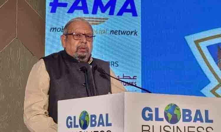 প্রবাসীদের দেশে বিনিয়োগের আহ্বান জানালেন প্রবাসী কল্যাণমন্ত্রী