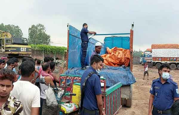 হিলি স্থলবন্দরে ভারতীয় এক ট্রাক চালকের মৃত্যু