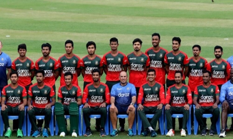 আধাঘণ্টায় ২ বার সিদ্ধান্ত বদল, রাতেই ওমান যাচ্ছেন টাইগাররা