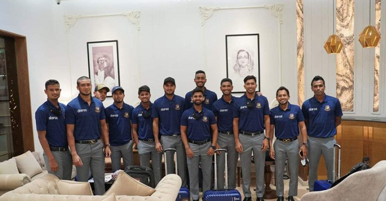 বিশ্বকাপ খেলতে ঢাকা ছাড়ল বাংলাদেশ দল