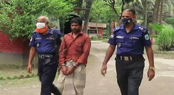 গুরুদাসপুরে শিশু ধর্ষককে জেল হাজতে প্রেরণ