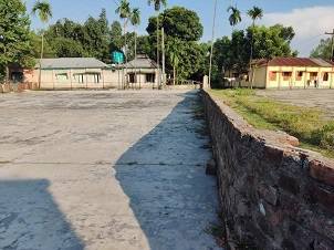 ঠাকুরগাঁওয়ে সরকারি রাস্তা দখল, দূর্ভোগে সাধারণ মানুষ