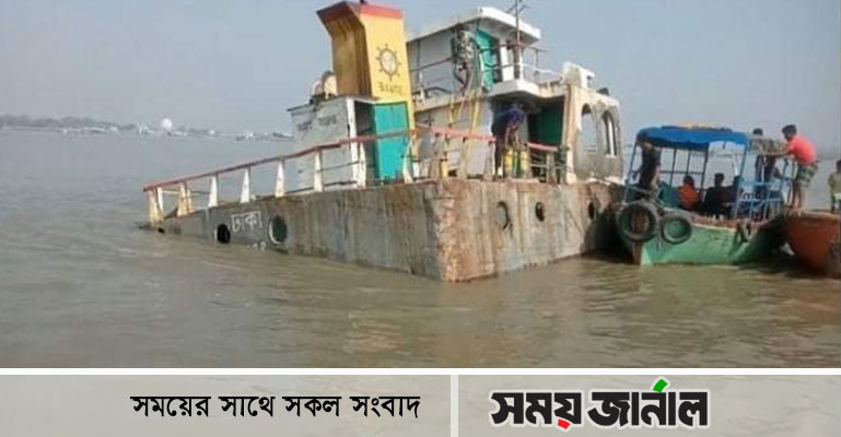 দুবলার চরে ডুবে যাওয়া জাহাজ থেকে ১০ নাবিক উদ্ধার