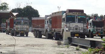 দুর্গাপূজা উপলক্ষে ৫ দিন বন্ধ বুড়িমারী স্থলবন্দর