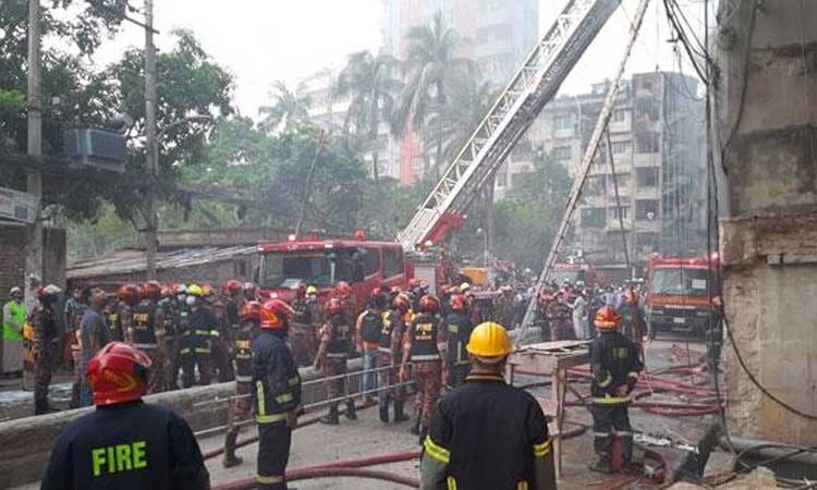 বংশালে রাসায়নিক গুদামের আগুন নিয়ন্ত্রণে