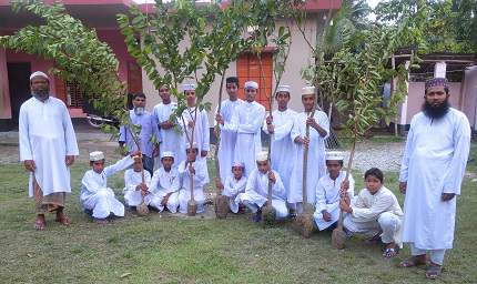 কালীগঞ্জের উত্তর ছনকা জামে মসজিদের বৃক্ষরোপণ র্কমসূচী