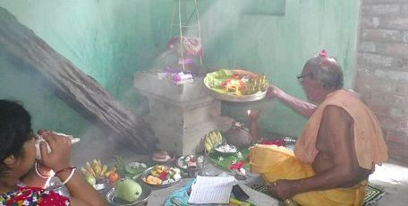 মহাষষ্ঠীর মধ্যে দিয়ে নাটোরে ৩৮৫ টি মন্ডপে শুরু শারদীয় দুর্গোৎসব