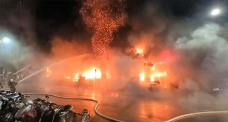 তাইওয়ানে ভবনে আগুন, অর্ধশত প্রাণহানির আশংকা