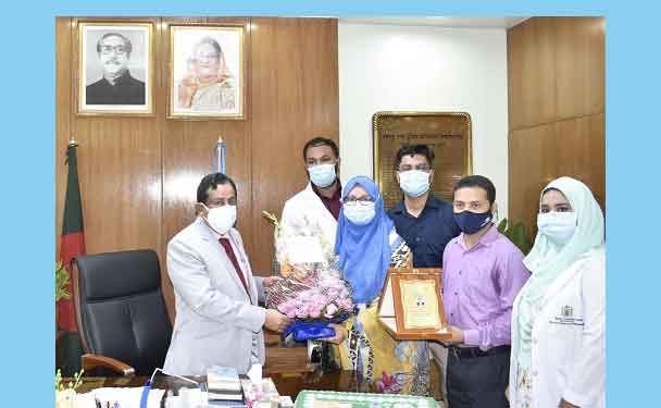‘ভিশন হিরো’ অ্যাওয়ার্ড পেলেন বিএসএমএমইউ’র উপাচার্য অধ্যাপক ডা. শারফুদ্দিন