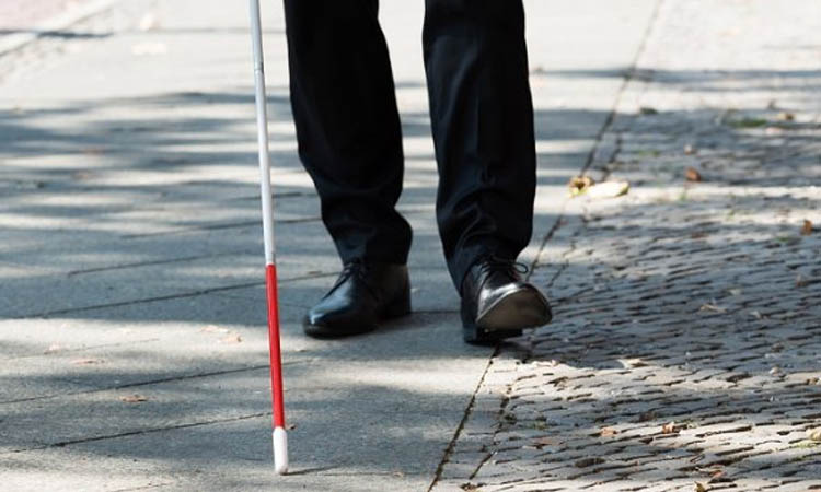 বিশ্বে ২ কোটি ৫০ লাখ মানুষ চোখে দেখে না