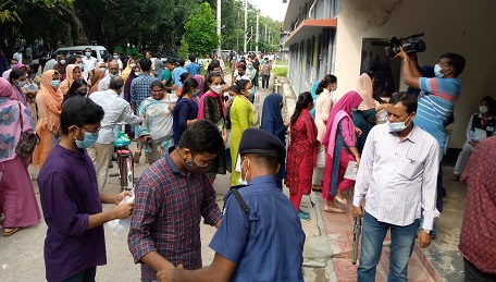 রাবি কেন্দ্রে ঢাবির ঘ ইউনিটের পরীক্ষায় অনুপস্থিত ৩১ শতাংশ