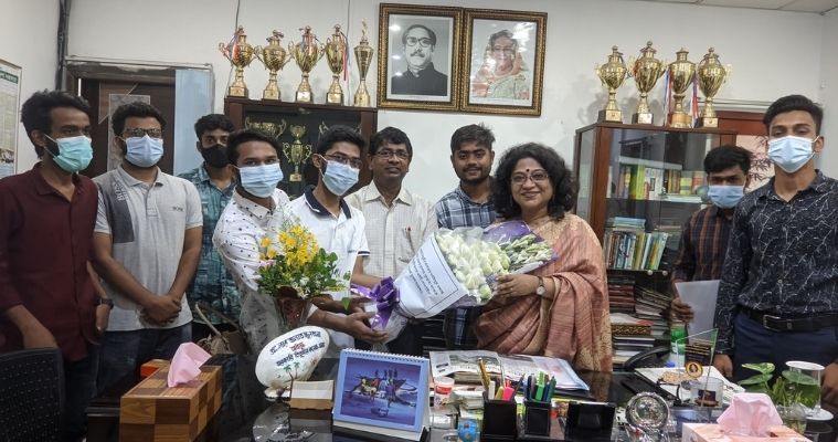 নতুন অধ্যক্ষের সাথে তিতুমীর কলেজ আইটি সোসাইটির শুভেচ্ছা বিনিময়