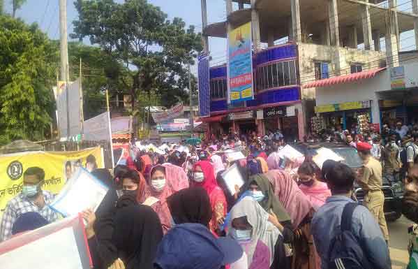 ভর্তি পরীক্ষার্থীদের পদচারণা মুখরিত কুবি ক্যাম্পাস