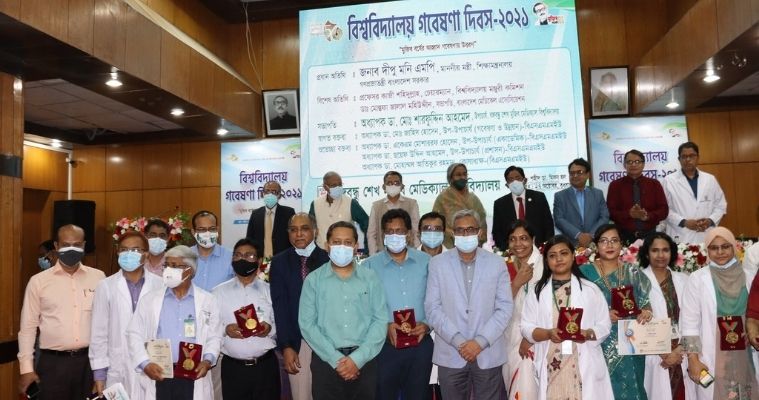 এক সপ্তাহের মধ্যেই স্কুল শিক্ষার্থীদের টিকা দেওয়া শুরু: শিক্ষামন্ত্রী