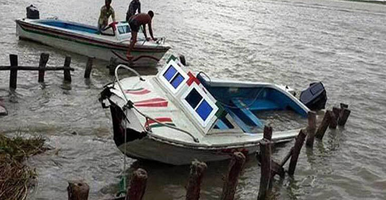 মেঘনায় স্পিডবোট-ট্রলার সংঘর্ষ, নিহত ২