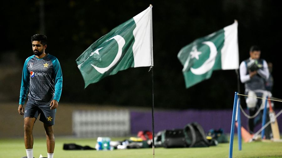 মা ভেন্টিলেটরে, ছেলে খেলছেন দেশের অধিনায়ক হয়ে বিশ্বকাপে