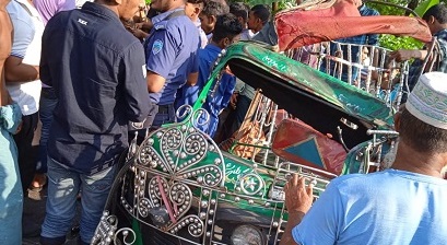 কোম্পানীগঞ্জে অটোরিকশা-কাভার্ড ভ্যান সংঘর্ষে নিহত ২, আহত ৩