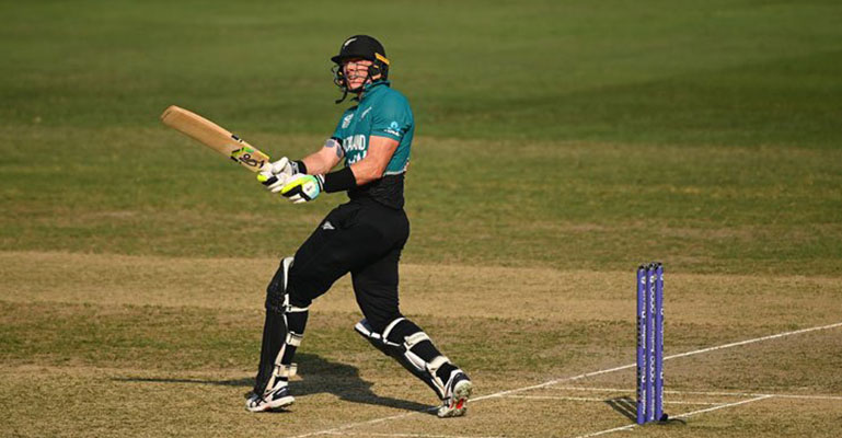 গাপটিলের একার লড়াইয়ে নিউজিল্যান্ডের বড় সংগ্রহ