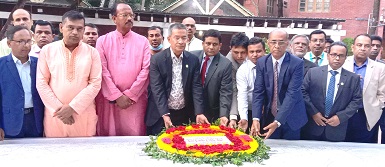 বঙ্গবন্ধুর সমাধিতে জনতা ব্যাংকের এমডির শ্রদ্ধা