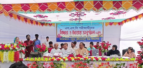 নোয়াখালীতে এসএসসি পরিক্ষার্থীদের বিদায় সংবর্ধনা