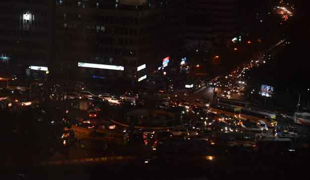 শেখ ফাহমিদা নাজনীন এর কবিতা ‘শহরে মাঝরাত্তির’