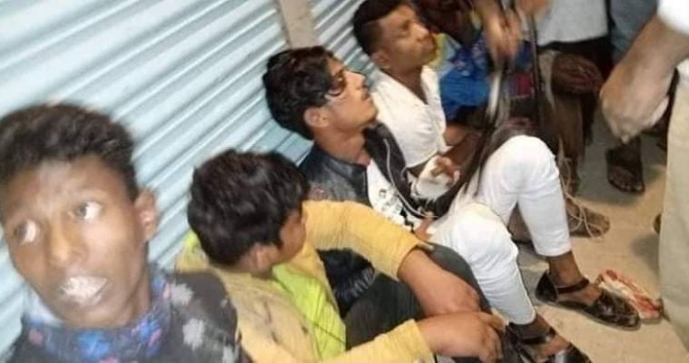 লক্ষ্মীপুরে বাবাকে অস্ত্র ঠেকিয়ে মেয়েকে অপহরণের চেষ্টা