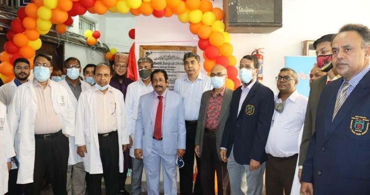 হিজরারা চিকিৎসার মাধ্যমে নারী-পুরুষে পরিণত হতে পারবে: বিএসএমএমইউ উপাচার্য