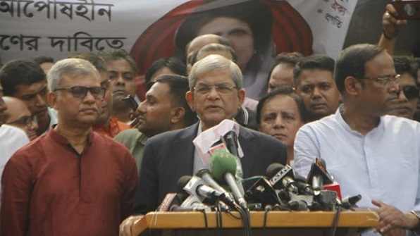 কারাগারে বেগম জিয়াকে ‘স্লো পয়জনিং’ করা হয়েছিল কিনা প্রশ্ন ফখরুলের