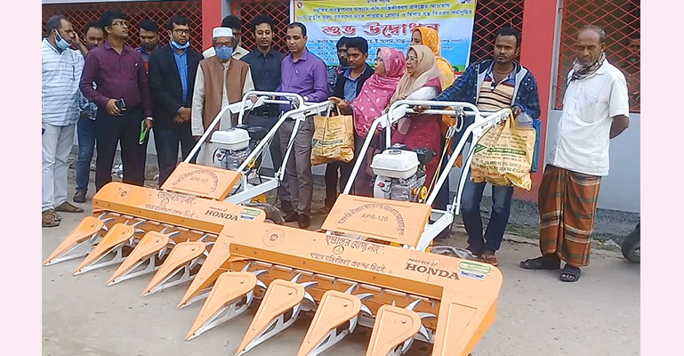 বাগেরহাটে কৃষি প্রণোদনা বিতরণ