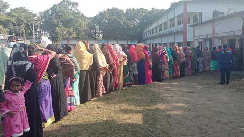 তৃতীয় ধাপে ইউপি নির্বাচনের ভোটগ্রহণ চলছে