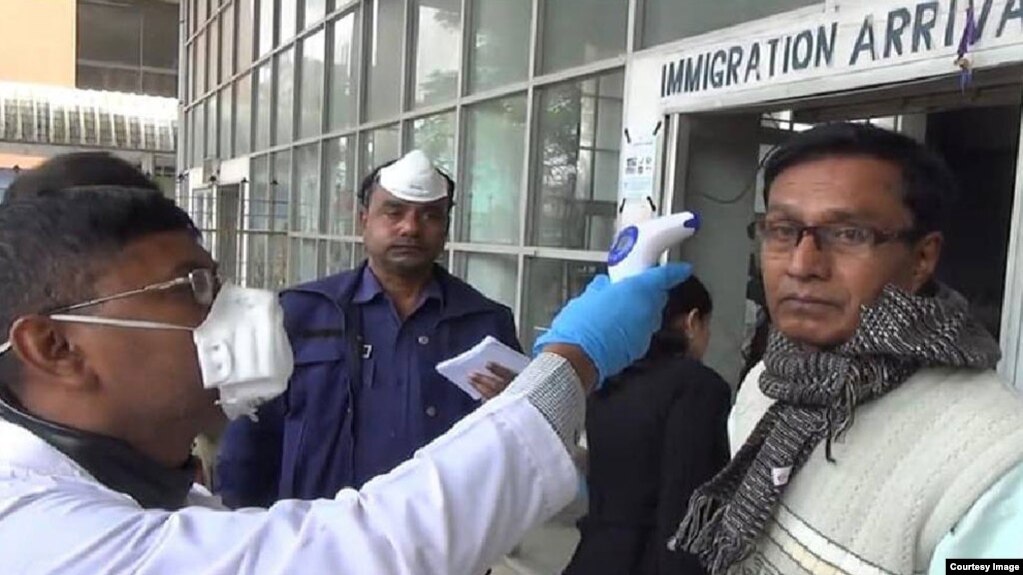 ‘ওমিক্রন’ আতঙ্ক : দেশের সব প্রবেশপথে বিশেষ সতর্কতা